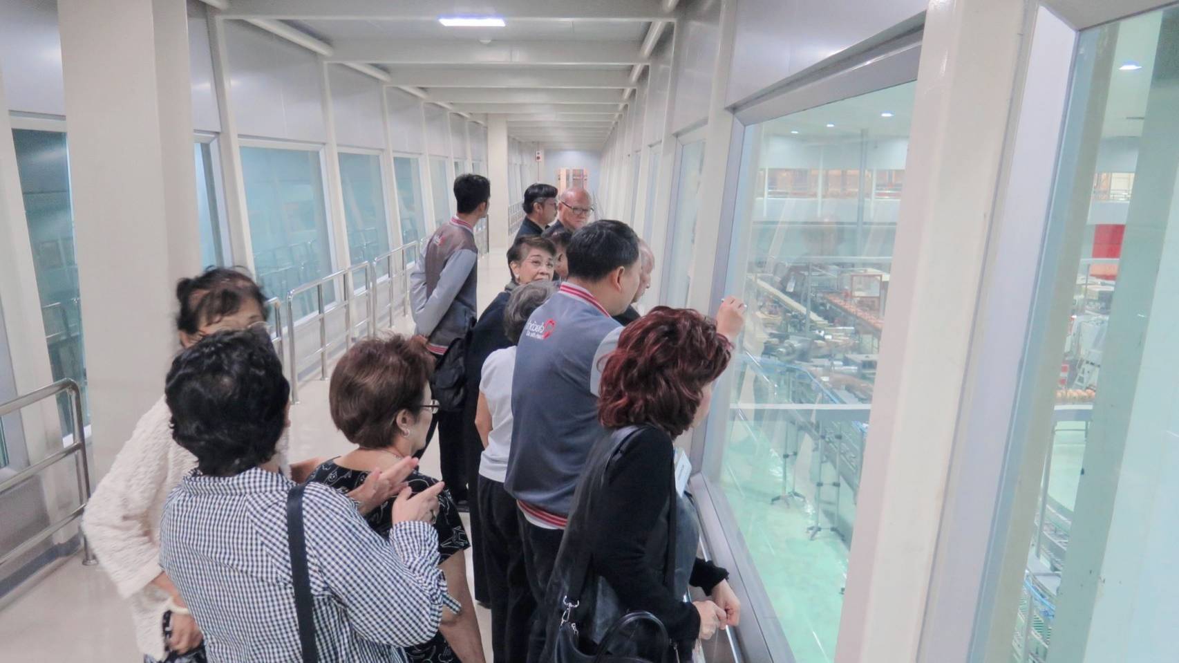 เยี่ยมชมงาน